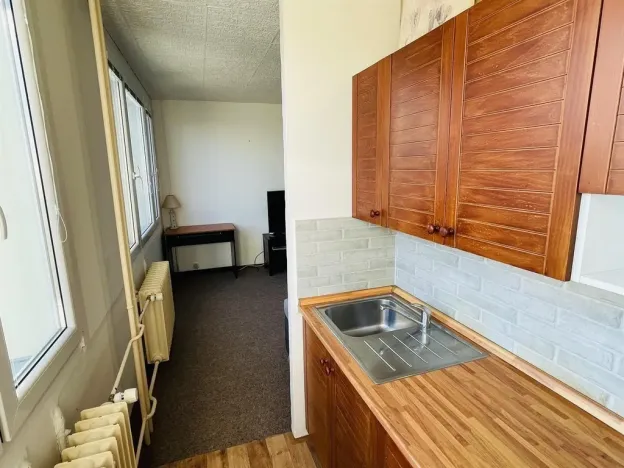Pronájem bytu 1+kk, Praha - Střížkov, Českolipská, 27 m2