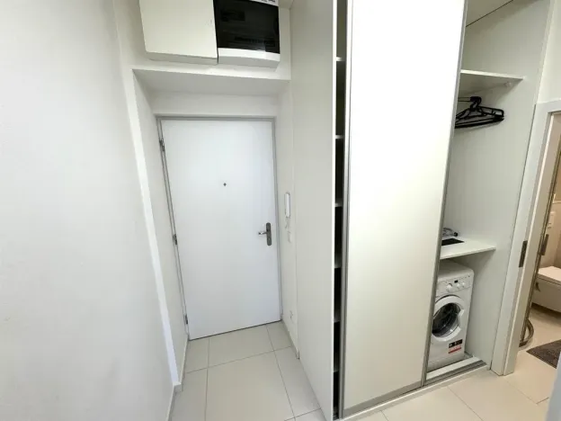 Pronájem bytu 1+kk, Praha - Libeň, Lihovarská, 28 m2