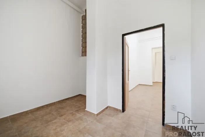 Pronájem obchodního prostoru, Pardubice - Zelené Předměstí, Smilova, 230 m2