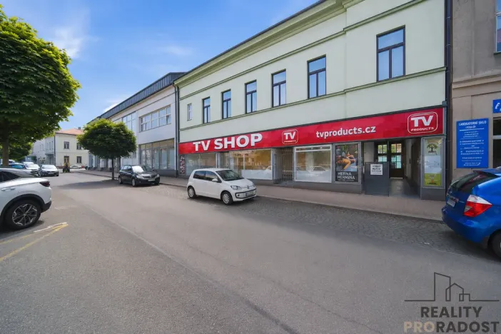Pronájem obchodního prostoru, Pardubice - Zelené Předměstí, Smilova, 230 m2