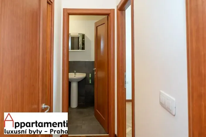 Prodej bytu 2+kk, Praha - Nové Město, 52 m2