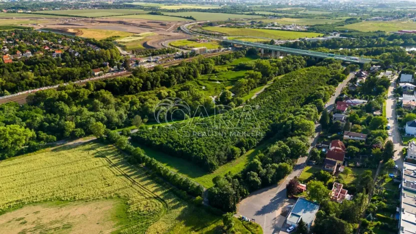 Prodej pozemku pro bydlení, Praha - Dolní Počernice, Nad rybníkem, 477 m2