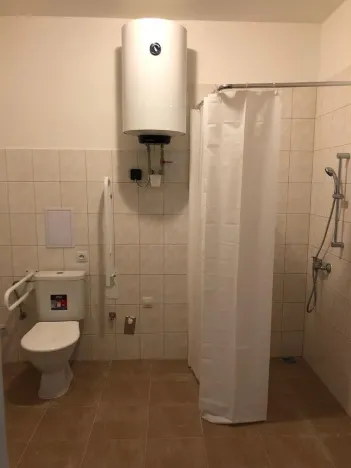 Pronájem bytu 2+kk, Ústí nad Labem - Předlice, Prostřední, 45 m2