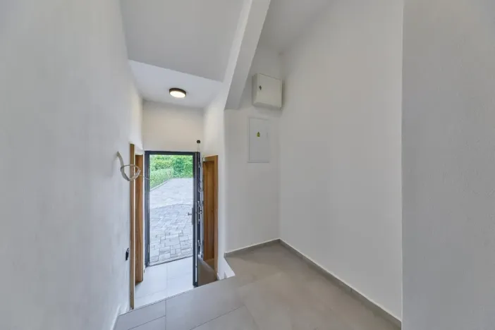 Prodej bytu 2+kk, Mladé Buky, 47 m2
