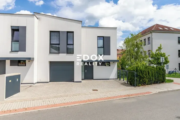 Prodej rodinného domu, Beroun, Cihlářská, 162 m2