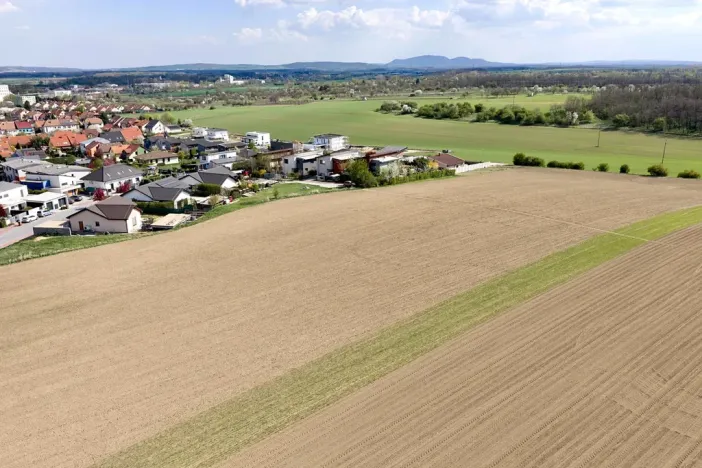 Prodej pozemku pro bydlení, Hrušovany u Brna, Pod Střediskem, 741 m2