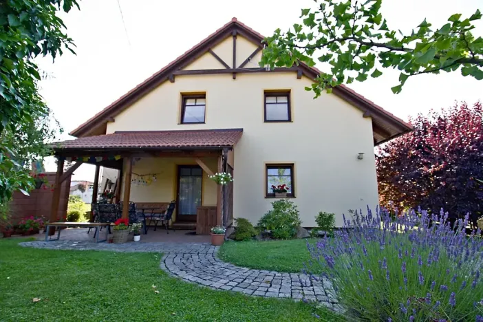 Prodej rodinného domu, Staňkov, Bezručova, 185 m2