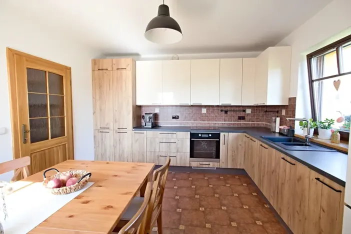 Prodej rodinného domu, Staňkov, Bezručova, 185 m2