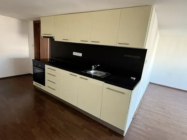 Pronájem bytu 2+kk, Liberec, nám. Soukenné, 52 m2