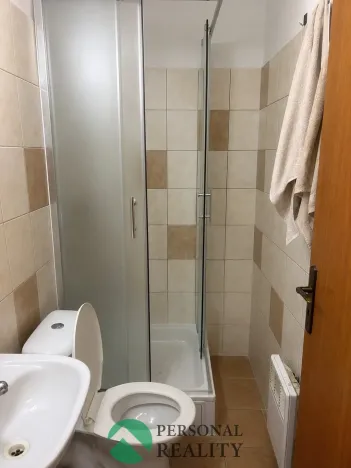 Pronájem bytu 1+kk, Neratovice, Hlavní, 25 m2