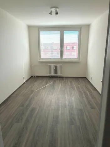 Pronájem bytu 2+kk, Praha, Bryksova, 40 m2