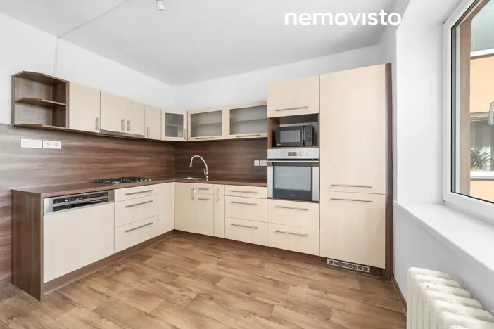 Prodej bytu 3+1, Ostrava, Varenská, 65 m2