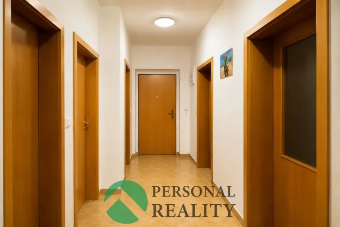 Prodej bytu 4+kk, Milovice, Kaštanová, 92 m2