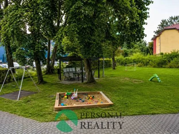 Prodej bytu 4+kk, Milovice, Kaštanová, 92 m2