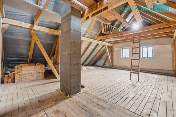 Prodej rodinného domu, Ralsko - Hradčany, 113 m2