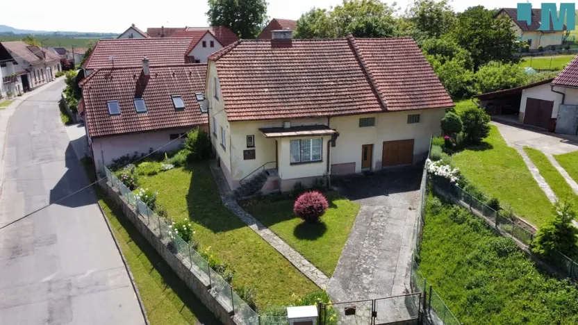 Prodej rodinného domu, Černotín - Hluzov, 218 m2