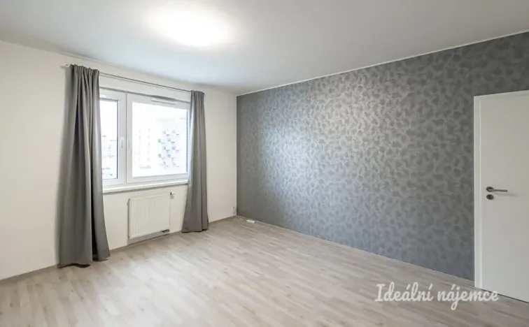 Pronájem bytu 2+kk, Praha - Vysočany, Strnadových, 50 m2