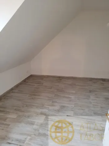 Pronájem bytu 2+kk, Tábor, Převrátilská, 46 m2