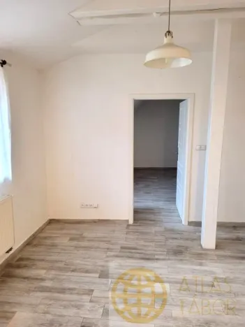 Pronájem bytu 2+kk, Tábor, Převrátilská, 46 m2