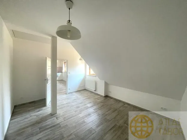 Pronájem bytu 2+kk, Tábor, Převrátilská, 46 m2