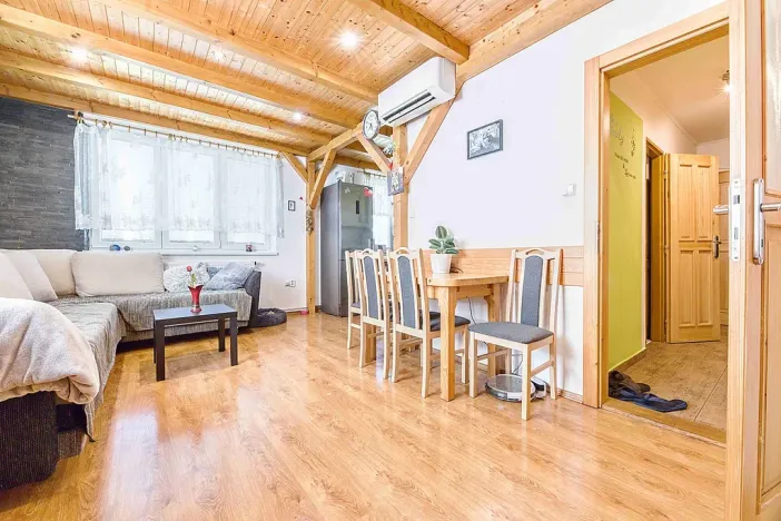 Prodej bytu 2+1, Jezbořice, 59 m2