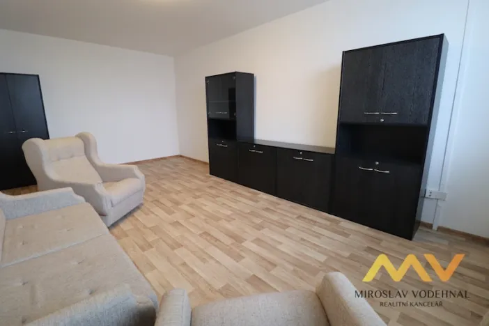 Pronájem bytu 2+kk, Hradec Králové - Nový Hradec Králové, třída Edvarda Beneše, 42 m2