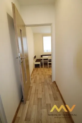 Pronájem bytu 2+kk, Hradec Králové - Nový Hradec Králové, třída Edvarda Beneše, 42 m2