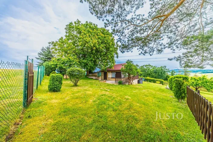 Prodej chaty, Lešany - Břežany, 38 m2