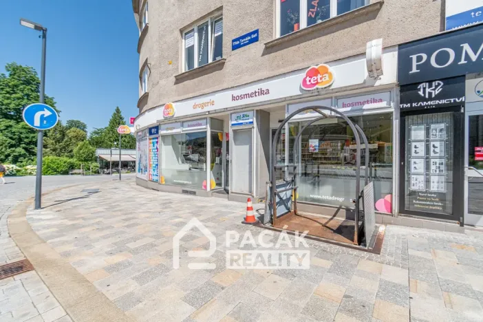 Prodej obchodního prostoru, Zlín, třída Tomáše Bati, 247 m2