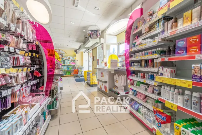 Prodej obchodního prostoru, Zlín, třída Tomáše Bati, 247 m2