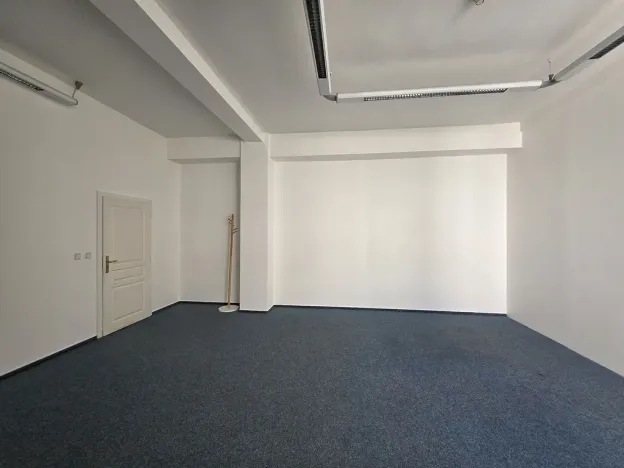 Pronájem kanceláře, Plzeň, náměstí Republiky, 34 m2