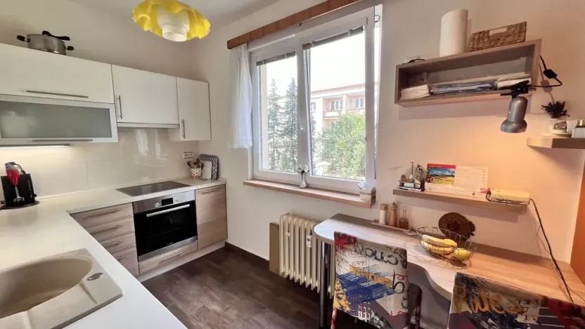 Prodej bytu 2+1, Zlín, Dukelská, 57 m2