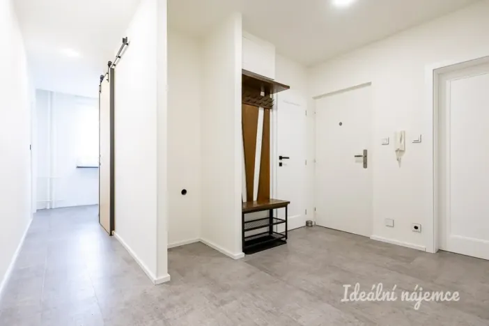 Pronájem bytu 4+1, Praha - Kamýk, Rytířova, 83 m2
