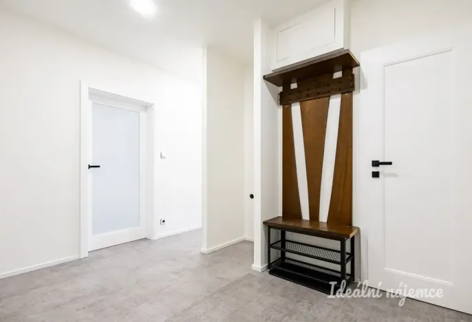 Pronájem bytu 4+1, Praha - Kamýk, Rytířova, 83 m2