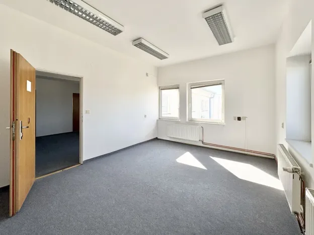Pronájem kanceláře, Brno, Kaštanová, 58 m2