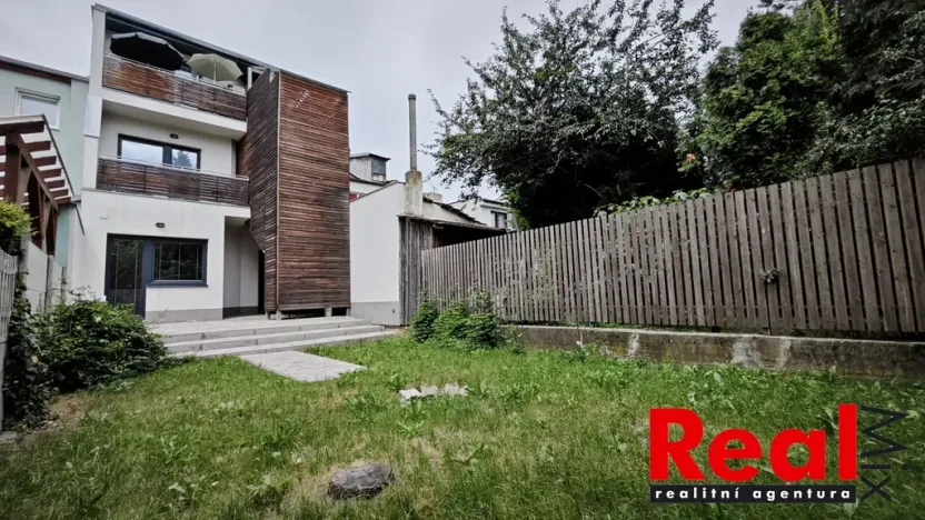 Pronájem bytu 1+kk, Brno, Skorkovského, 30 m2
