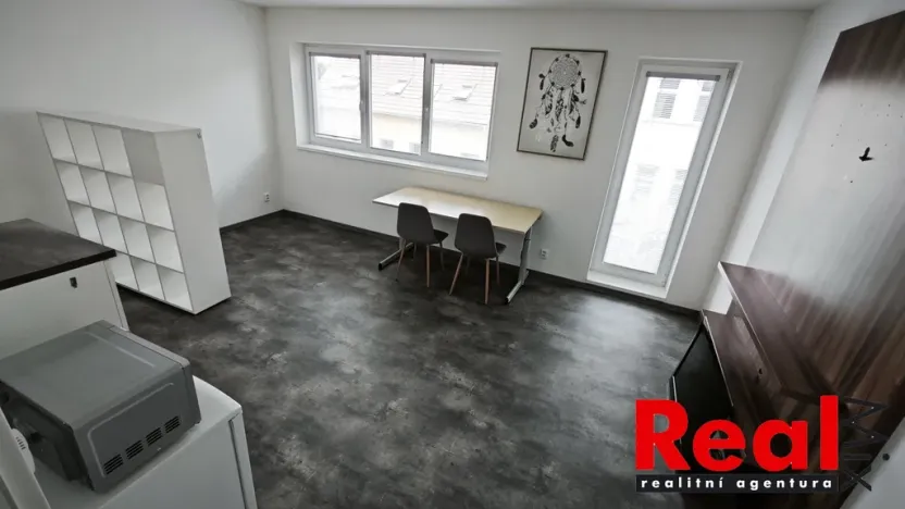 Pronájem bytu 1+kk, Brno, Skorkovského, 30 m2