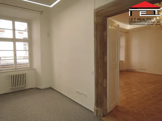 Pronájem kanceláře, Praha - Staré Město, Týnská, 114 m2