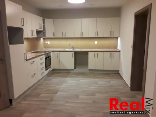 Pronájem bytu 3+kk, Rajhradice, Opatovická, 95 m2