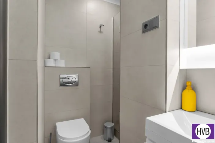 Prodej bytu 1+kk, Praha, Školská, 21 m2
