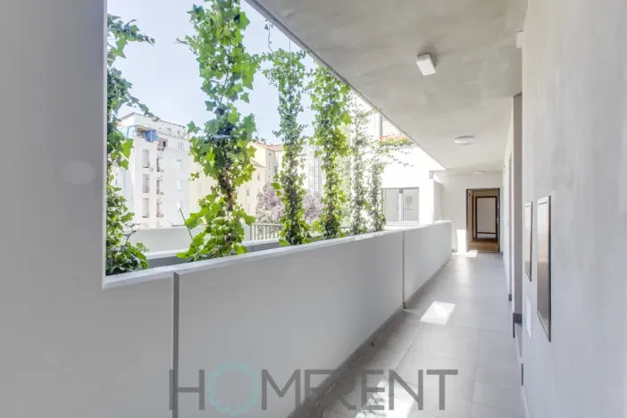 Pronájem bytu 1+kk, Praha, Vyšehradská, 37 m2