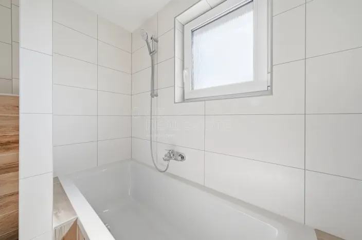 Prodej bytu 2+kk, Bahnhofstraße,Groß-Siegharts,Rakousko, 45 m2