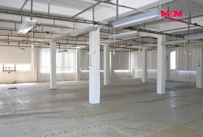 Pronájem skladu, Nová Paka, Kotíkova, 360 m2