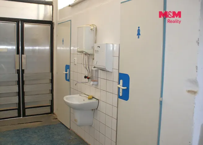 Pronájem obchodního prostoru, Nová Paka, Kotíkova, 330 m2