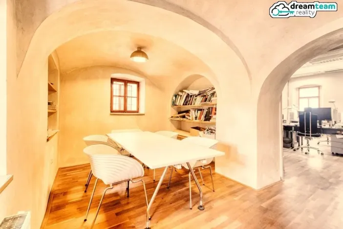Prodej historického objektu, Horažďovice, Podbranská, 344 m2