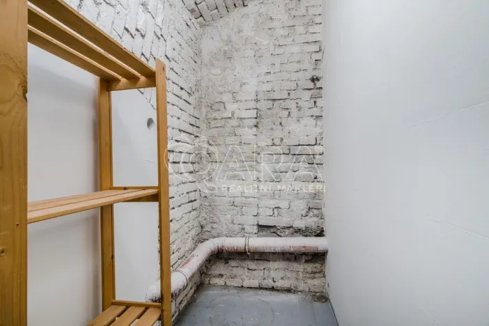 Pronájem bytu 1+kk, Praha - Holešovice, Šimáčkova, 33 m2