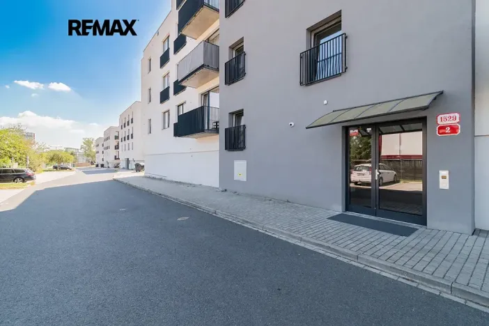 Prodej bytu 1+kk, Plzeň, V Zahrádkách, 39 m2