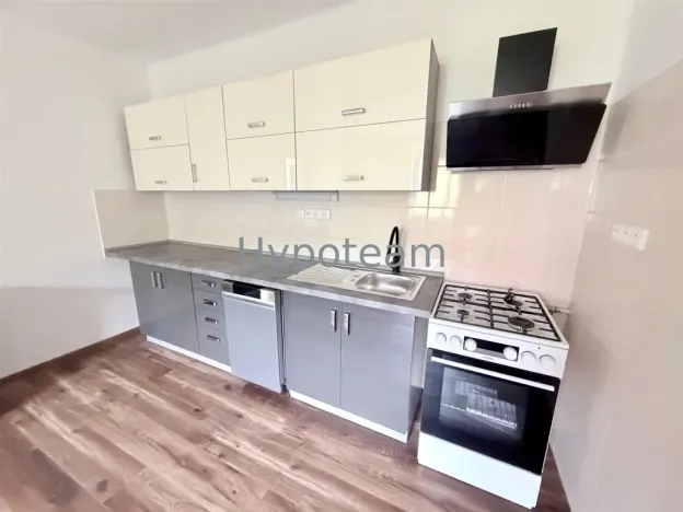 Pronájem bytu 2+kk, Ústí nad Labem, okres ústí nad labem, Resslova, 48 m2