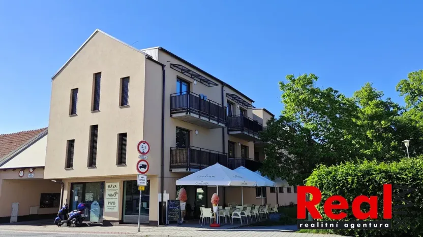 Pronájem bytu 2+kk, Brno, Moravanská, 52 m2