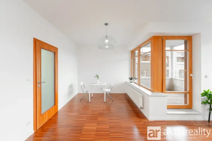 Prodej bytu 3+1, Praha - Žižkov, Mezi domky, 110 m2